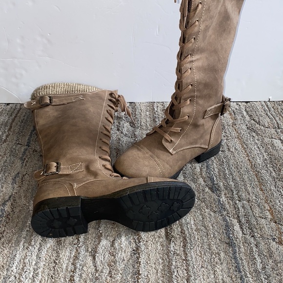 Shoe dazzle. Brown. 8.5 - Picture 3 of 13